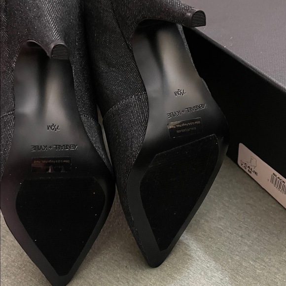 Kendall + Kylie Calie Black denim Fabric